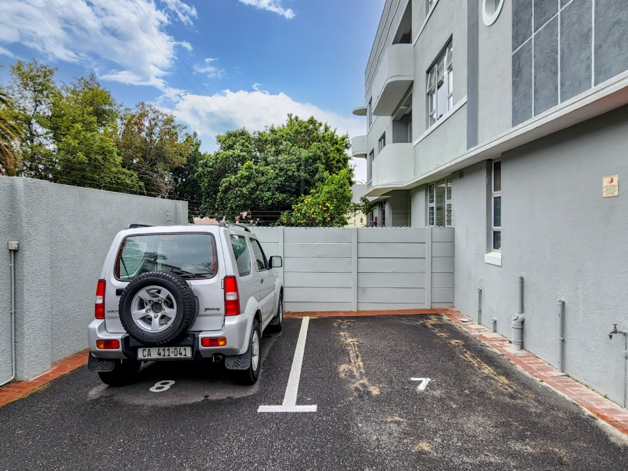 1 Bedroom Property for Sale in Gardens Western Cape